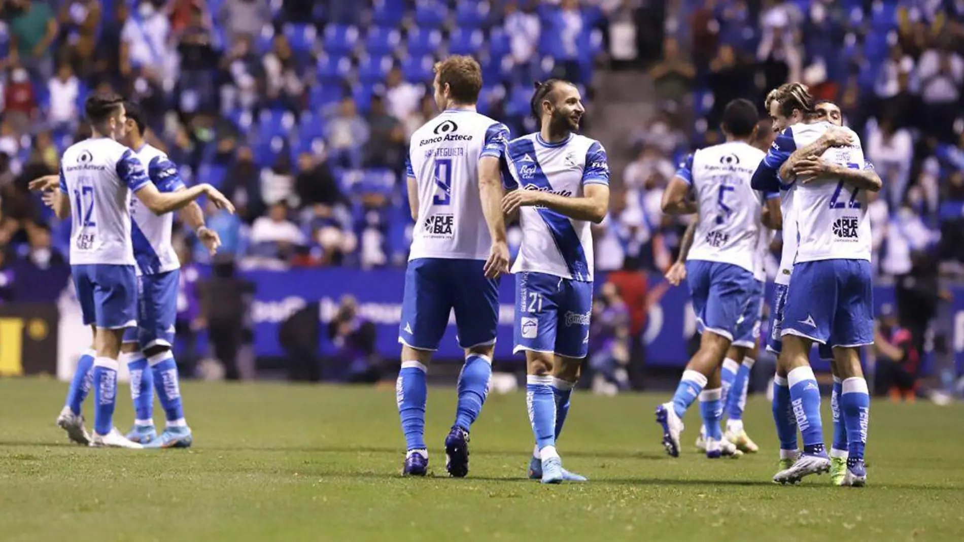 Un gol le bastó a Puebla para seguir invicto en el torneo y derrotar a Santos en la presentación esta campaña en el Cuauhtémoc